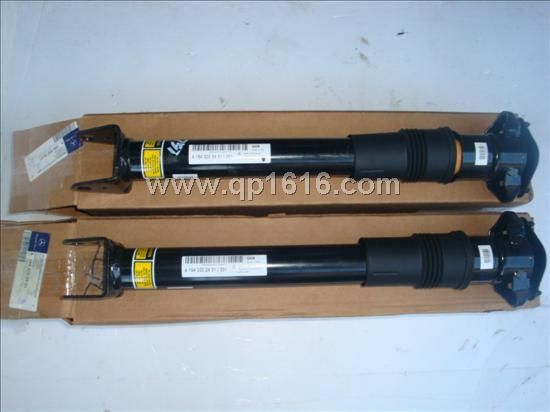 奔驰GL450减震器1643202431