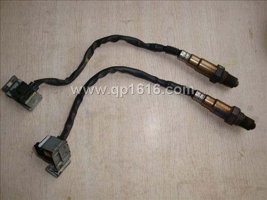 奔驰B200氧传感器0045420718