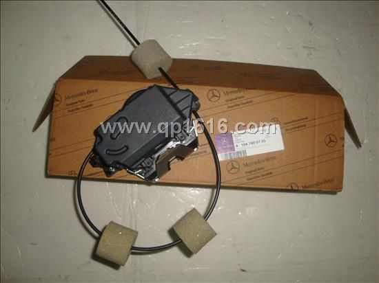 奔驰ML350尾盖锁机A1647400735
