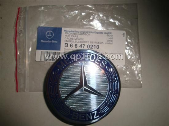 奔驰C200轮盖标志A2044000425