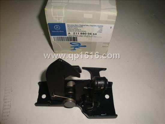 奔驰E350汽车开云足球机盖锁A2118800464