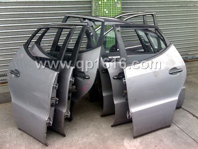 奔驰A160车门