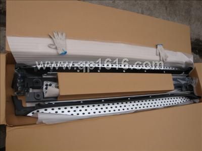奔驰GL450脚踏板
