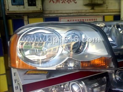 沃尔沃XC90大灯