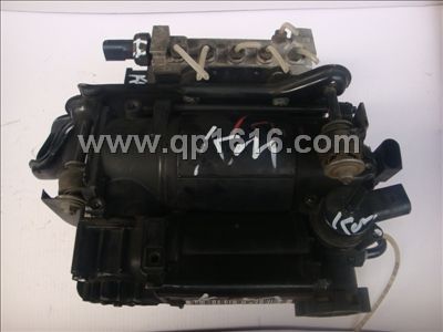 奔驰S320打气泵