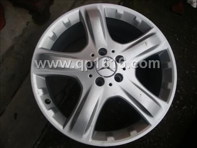 奔驰ML350钢圈