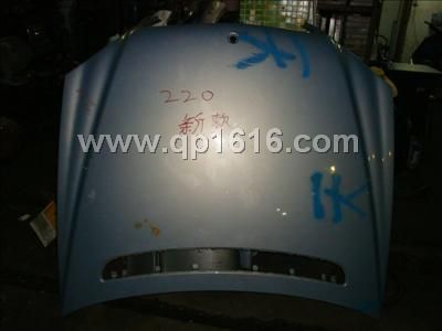 奔驰S600前机盖