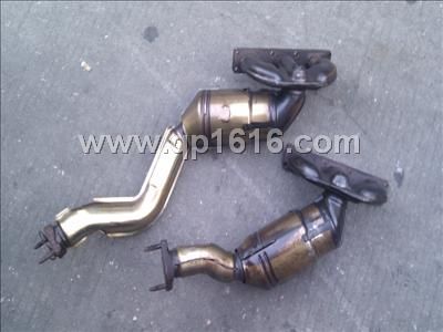 宝马X5三元催化器