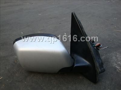 宝马X5倒车镜